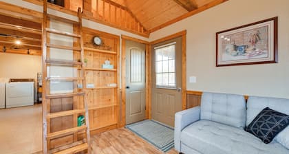 Charming Retreat w/ Porches in Burkesville!