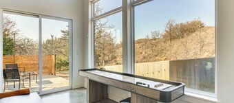 Walk to Lake: Home w/ Game Room in Medicine Park!