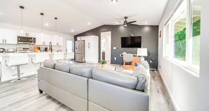 3 Mi to Coast: Modern Family-friendly Keaau Home