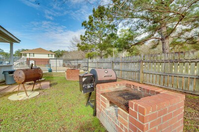 高提爾公寓：社區燒烤和游泳池！