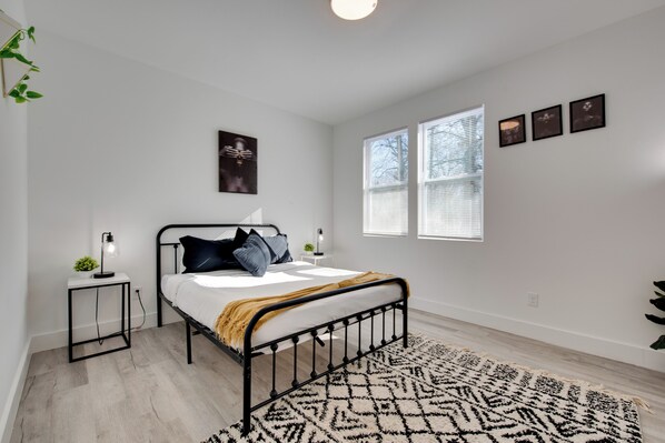 Apartment (2 Bedrooms) | Interior - 3 Mi to Six Flags: Apartment in Metro Atlanta (Mableton)