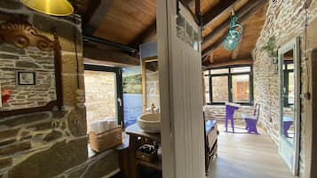 Egyptian cotton sheets, premium bedding, individually decorated