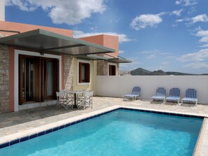 Porch - Karayiannis Villas (Nafplio)