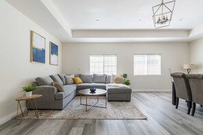 House | 3 bedrooms, Internet