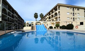 Outdoor pool - Apartments in L'estartit (Torroella de Montgrí)