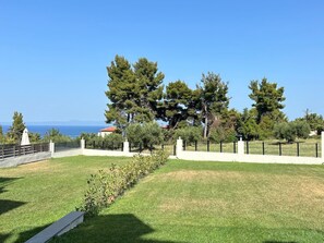 Comfort-Villa, Meerblick, Meerseite | Terrasse/Patio
