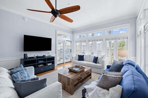 تلفزيون ذكي، كُتُب