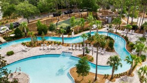 Een verwarmd zwembad