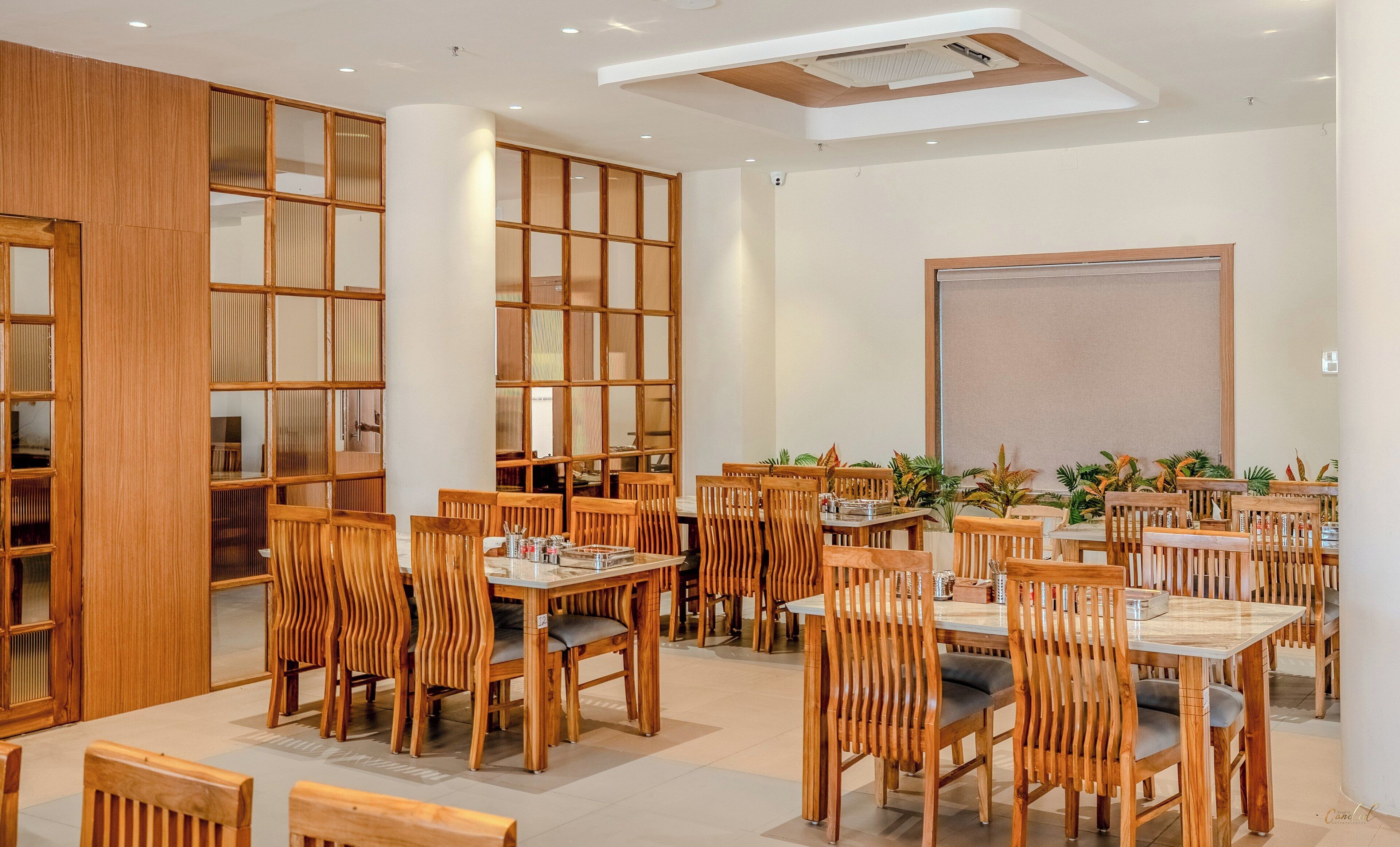Daily buffet breakfast (INR 275 per person)