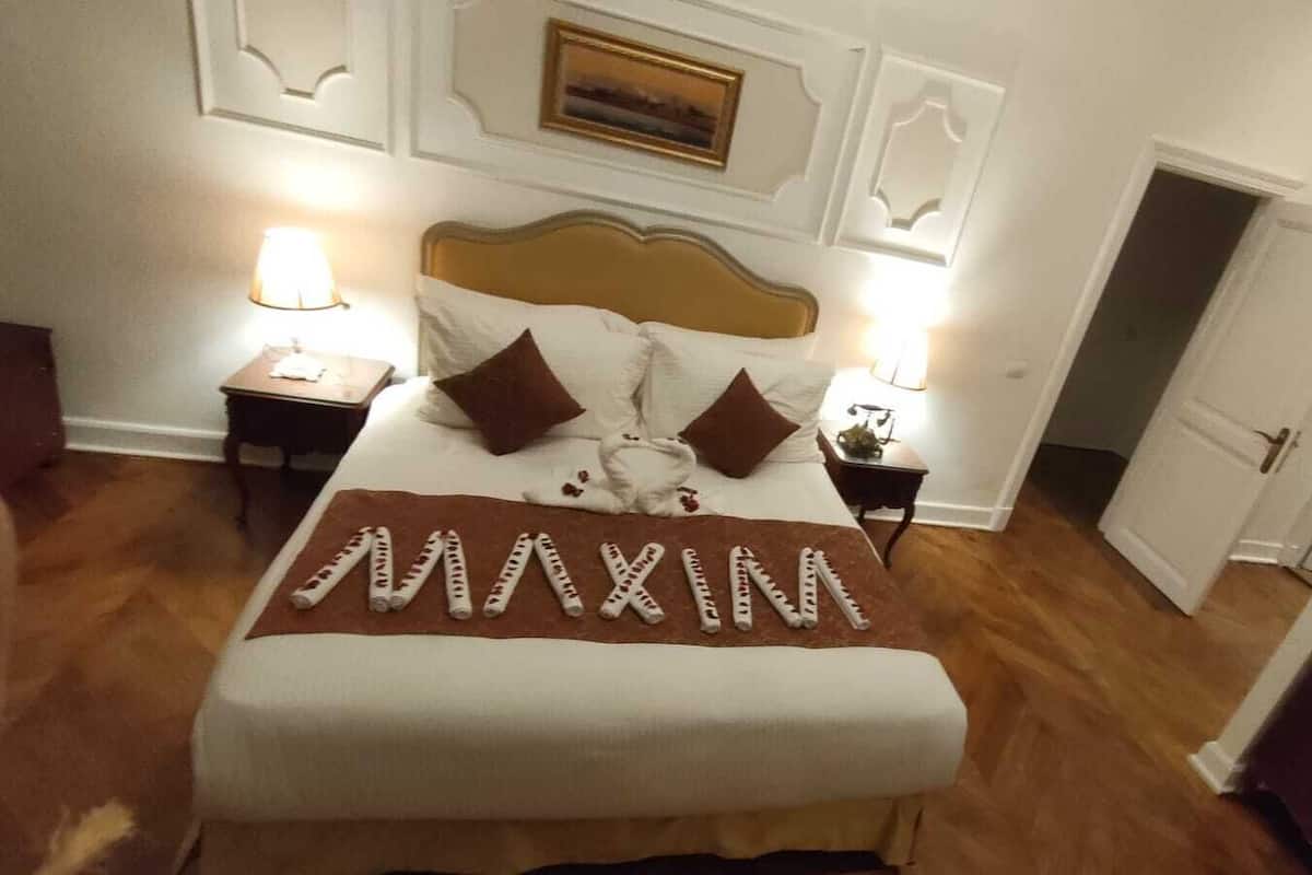 Habitación individual Royal, 1 cama doble | Tabla de planchar con plancha y wifi gratis