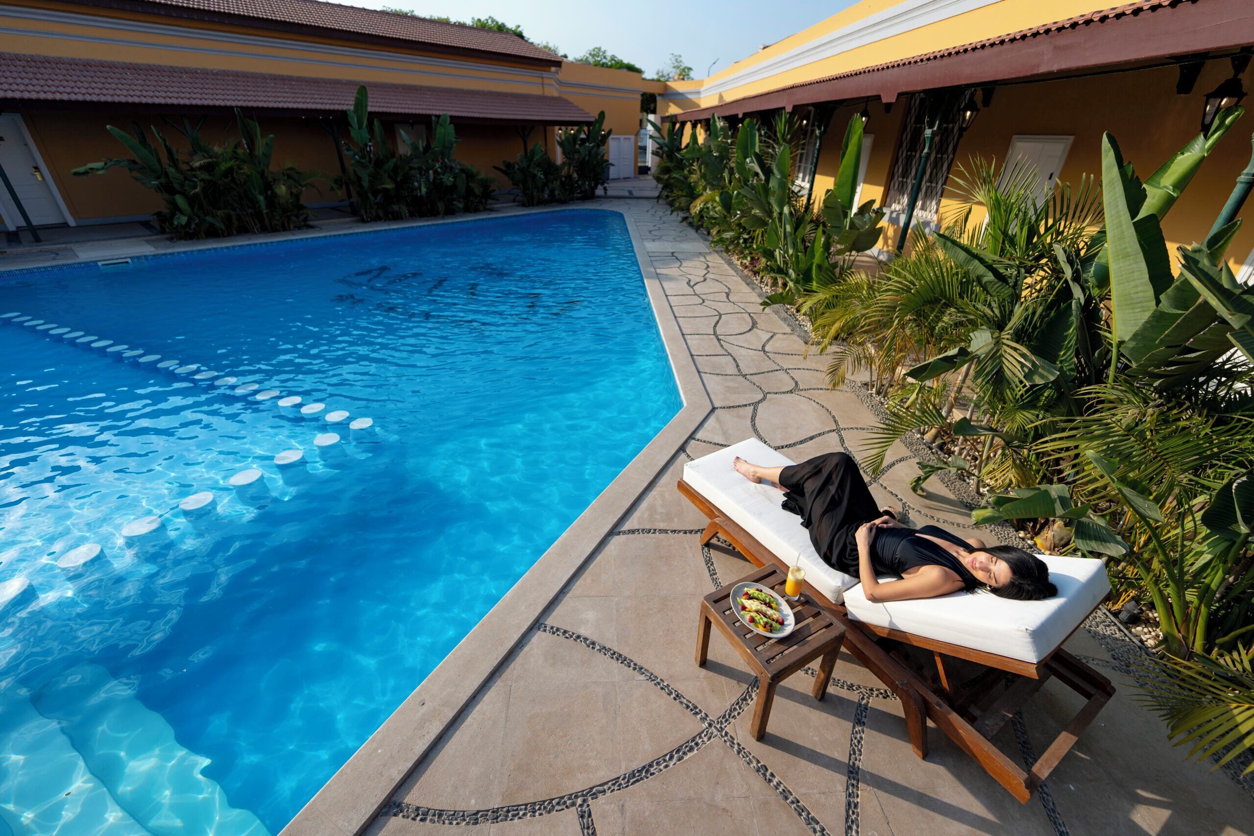 Kolam renang outdoor