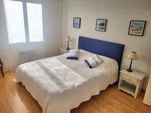 4 bedrooms, iron/ironing board, travel cot, WiFi - A relaxing break in the heart of the Basque Country (Ascain)