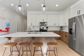 Resortwoning, 4 slaapkamers | Privékeuken | Een koelkast, een oven, een koffiezetapparaat/waterkoker