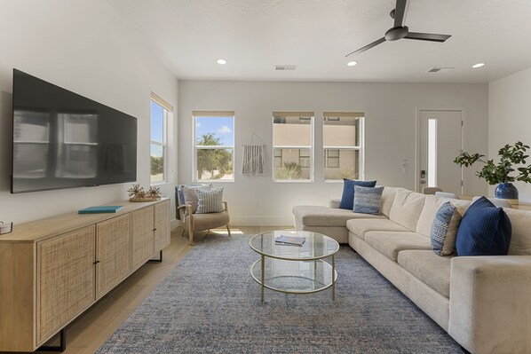 Townhome, 4 Bedrooms | Living area