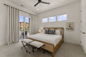 4 Schlafzimmer, laptopgeeigneter Arbeitsplatz, Bügeleisen/Bügelbrett