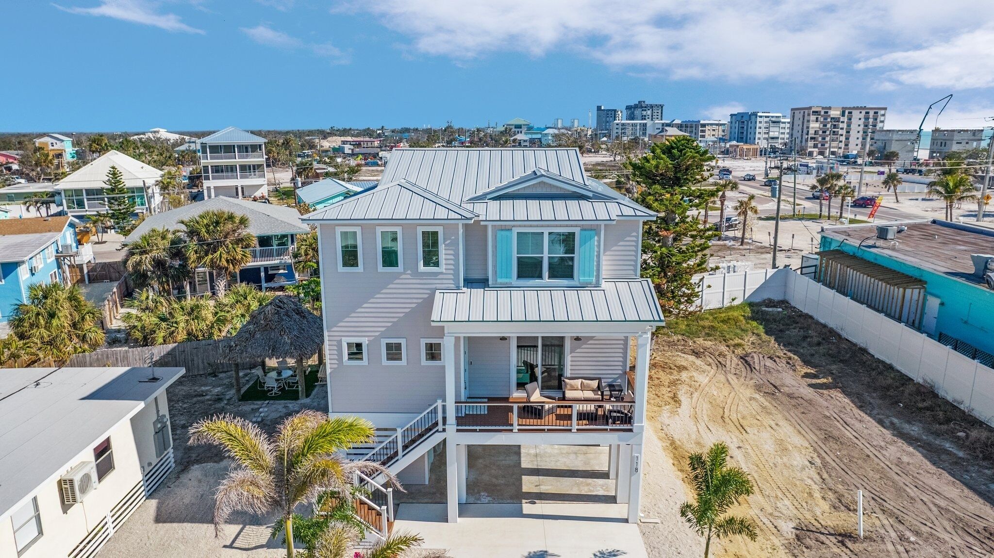 Hus - 4 sovrum | Exteriör