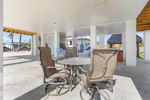 House, 4 Bedrooms | Outdoor dining