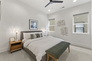Maison en rangée, 4 chambres | 4 chambres, bureau, espace de travail pour ordinateurs portables