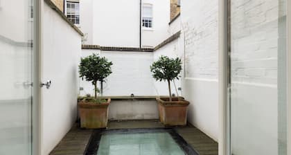 The Chelsea Abode - 4bdr Home With Terrace