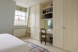 Exterior - The Chelsea Abode - 4bdr Home With Terrace (London)