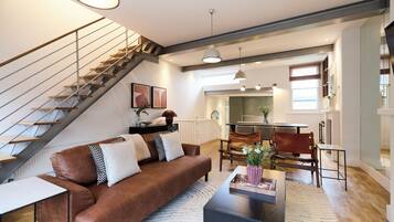 Apartamento (2 Bedrooms) | Zona de estar