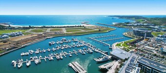 Harbourside Delight - Waterfront Oasis