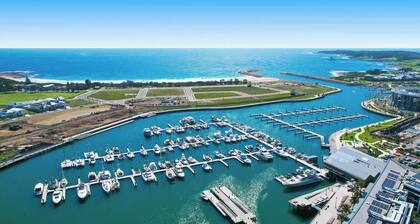 Harbourside Delight - Waterfront Oasis