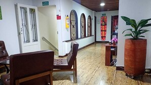 Reception - Hotel Alpino Armenia (Armenia)