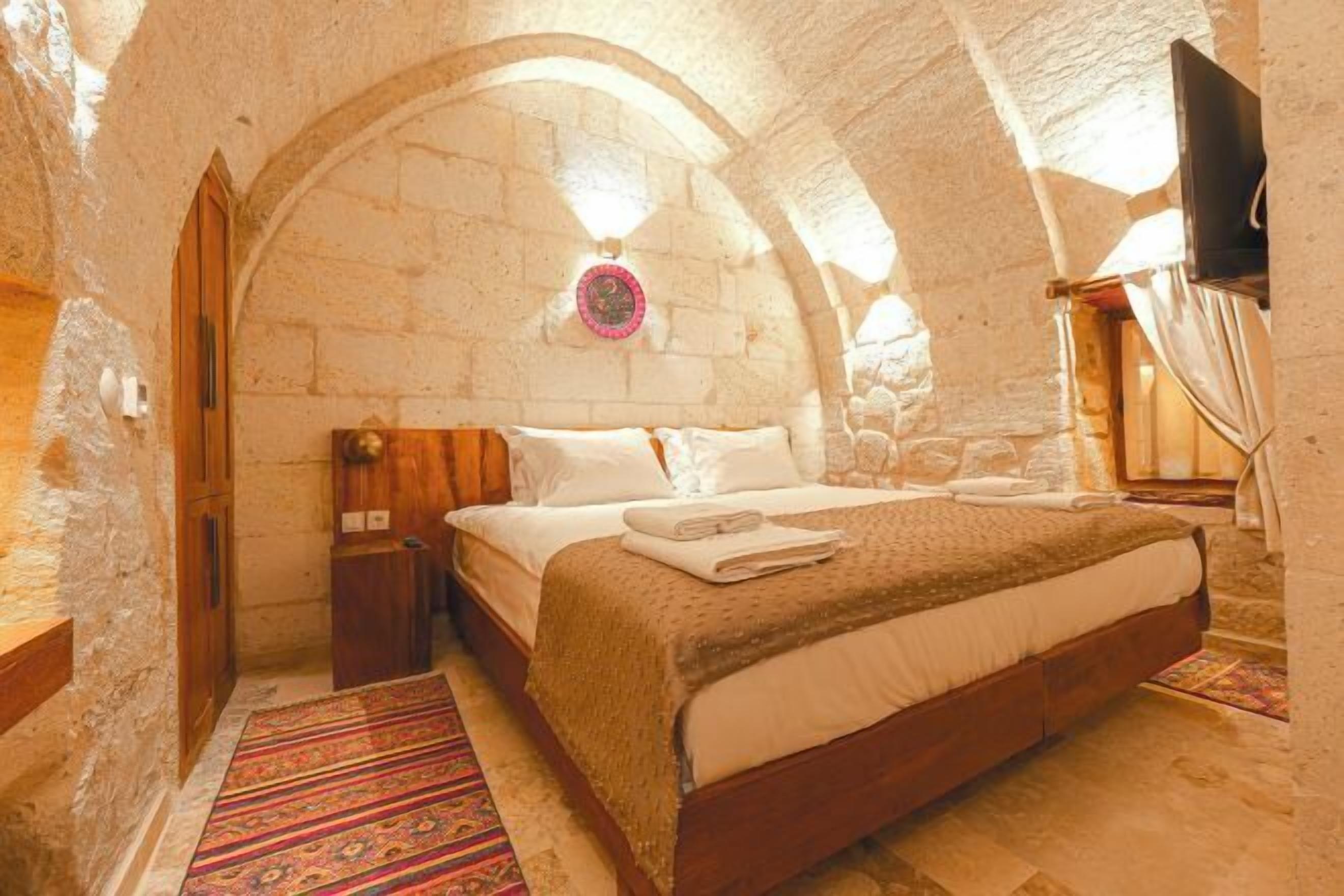 Sengetøy av topp kvalitet, memory foam-senger, minibar og safe på rommet