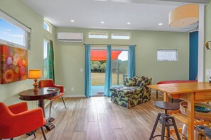 Interior - The Cottage at Starlight Meadow (Wimberley)