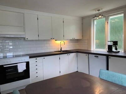 11 beds 6 bedrooms