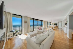 Welcome to Seachase Unit E204! - Seachase E204, Walk-In Showers, Endless Views! FREE Beach Service, Golf&Perks (Panama City Beach)