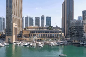 Marina - StayShort - Chic Marina-View Studio in Bay Central, Marina! (Dubai Marina)