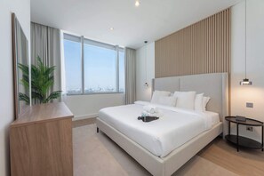 1 bedroom, desk, iron/ironing board, WiFi