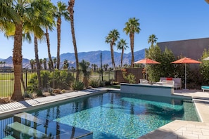 A heated pool - Vista Luxe Retreat - Inspired Elegance (Palm Springs)