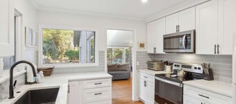 Luxury Home in Desirable Sea Pines! Walk to Beach