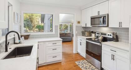 Luxury Home in Desirable Sea Pines! Walk to Beach