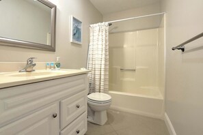 Bruser, hårtørrer, håndklæder