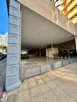 Appartement, 2 slaapkamers, terras, uitzicht op de stad | Exterieur