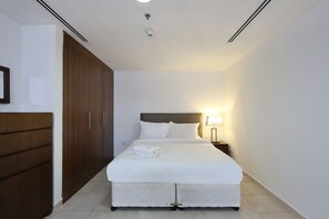 1 chambre, fer et planche à repasser, accès Internet, draps fournis