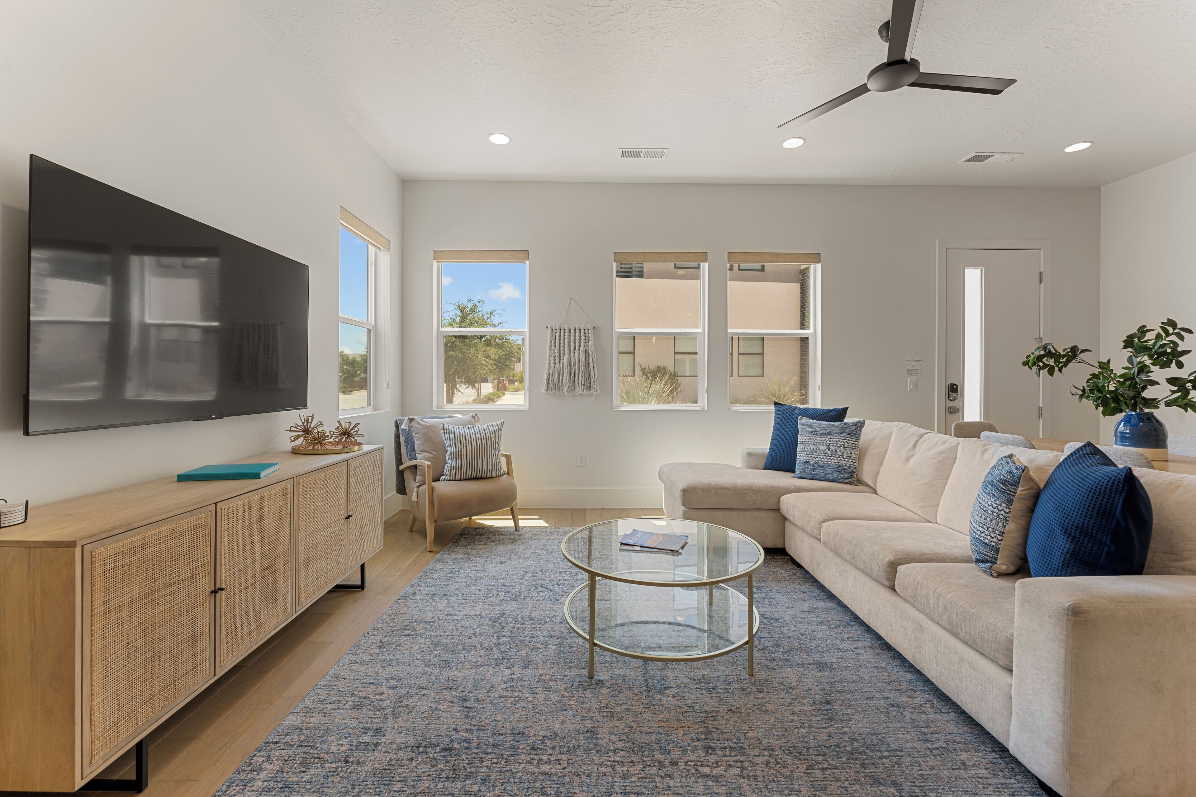 Televisio, pöytätennispöytä