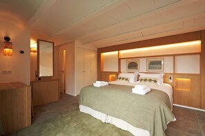 6 Schlafzimmer, Schreibtisch, Bügeleisen/Bügelbrett, kostenloses WLAN