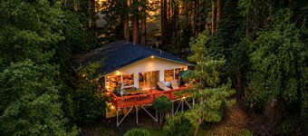 River View Near Guerneville|Cabin in the Redwoods! Golf, PLAYCATION! Aunt G's