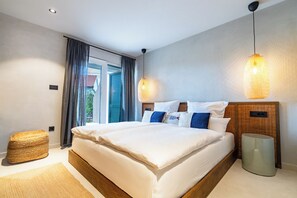 1 bedroom, bed sheets