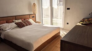 1 bedroom, bed sheets - Moya Boutique Sleep - Sunset Bliss Suite 2 (Drvenik Mali)