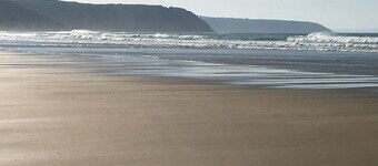 CORNISH TRANQUIL COTTAGE NR PERRANPORTH BEACH,PET FRIENDLY,GARDEN,PARKING,BBQ