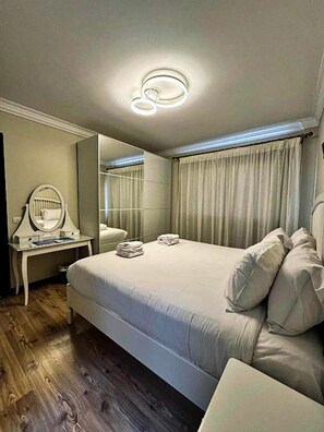 2 bedrooms, iron/ironing board, WiFi, bed sheets