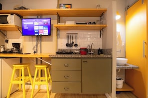 SUH Copacabana 98 | 전용 주방 | 전자레인지, 조리 도구/접시/주방 기구