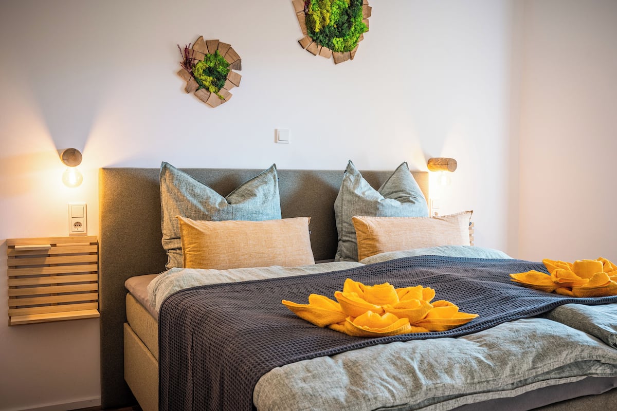 Double Room, Balcony, Mountain View