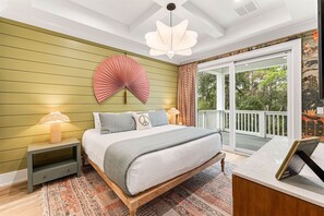 5 bedrooms, free WiFi, bed sheets